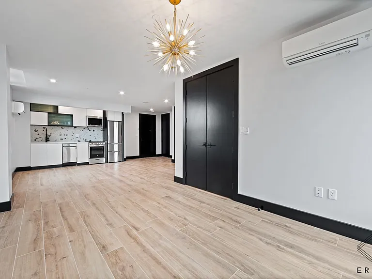828 New York Ave #4E — Photo 4