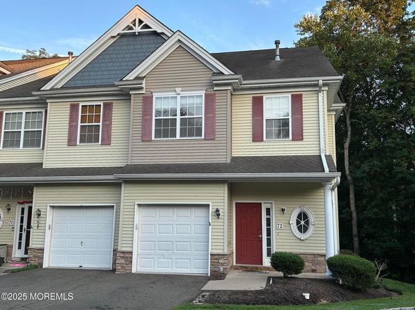72 Oxford Ct