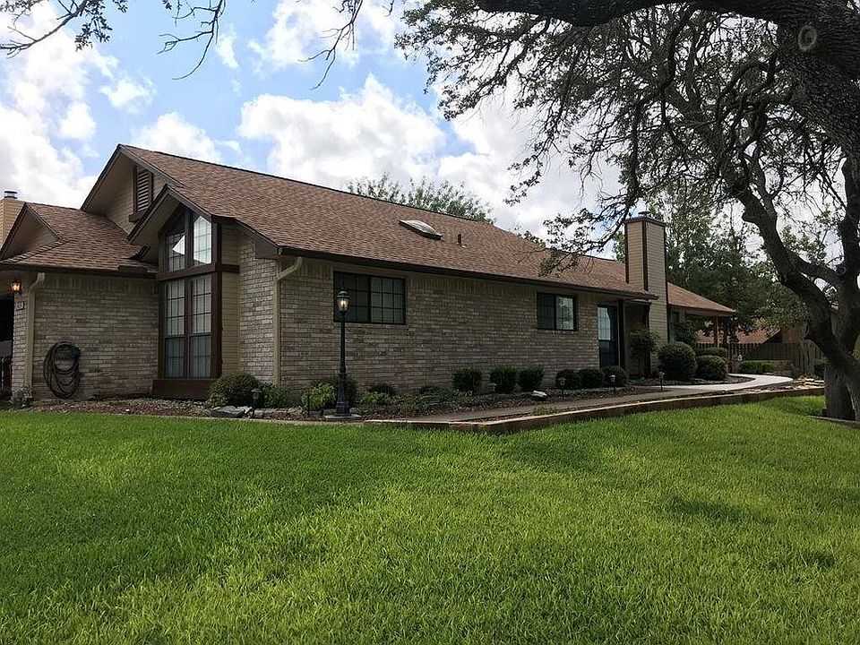 1st image of 423 Florian Dr