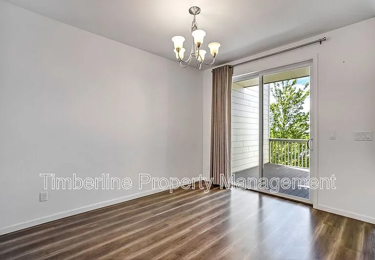 811 Marine Corps Dr — Photo 6
