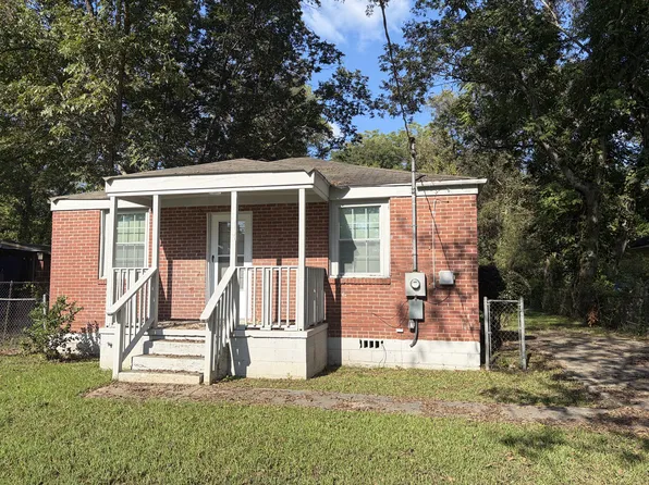 3143 Hubbard St, Columbus, GA 31903