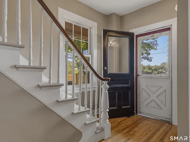238 Isinglass Rd — Photo 1