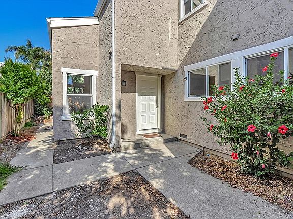 5th image of 6259 Kelez Ct