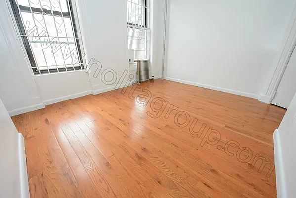 Rented by Nolita Group | media 10