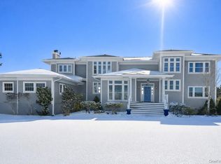 14 S Country Road, Westhampton, NY 11977