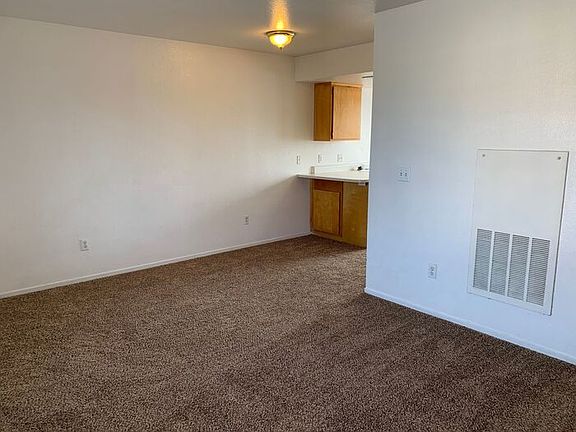 3rd image of 3739 W Myrtle Ct