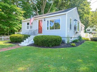 95 Exeter Rd, Hampton, NH 03842
