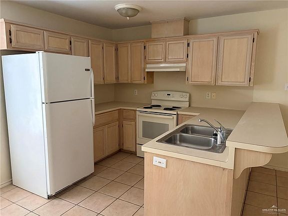 4th image of 408 E Ulex Ave APT 12
