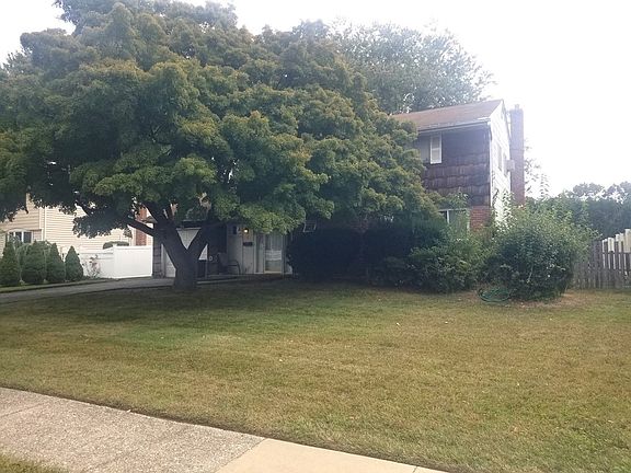 3rd image of 5 Jonquill Ln