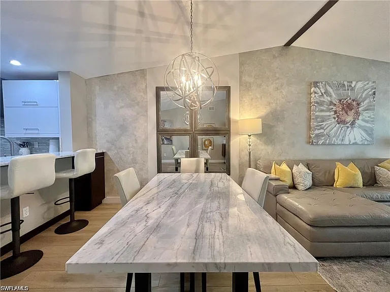 1120 Sarah Jean Cir #B-205 — Photo 11