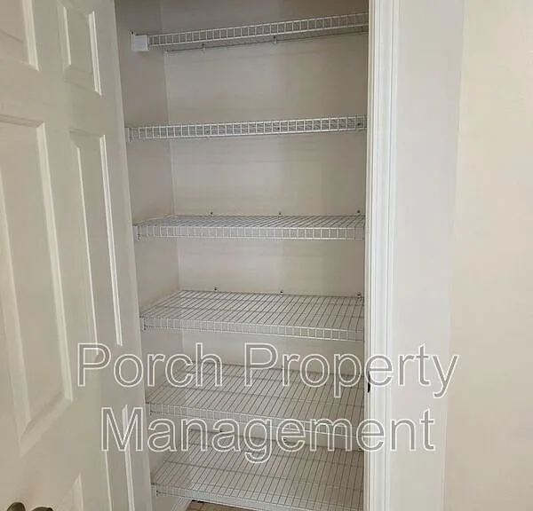 303 Shoreline Dr — Photo 34