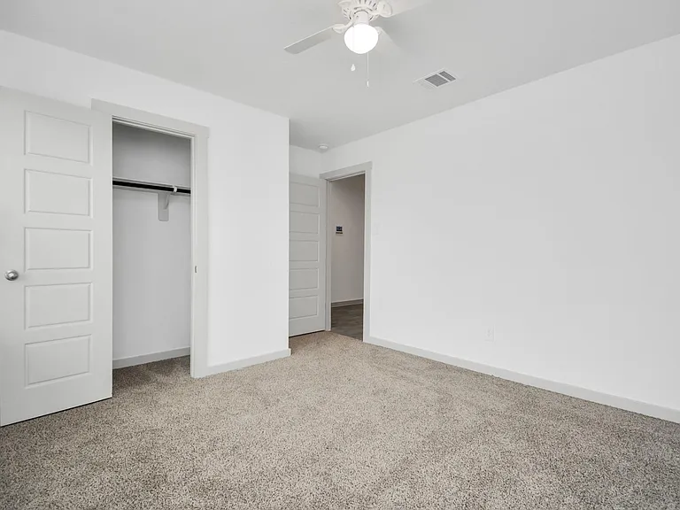 7803 Golden Rubia Ln — Photo 27