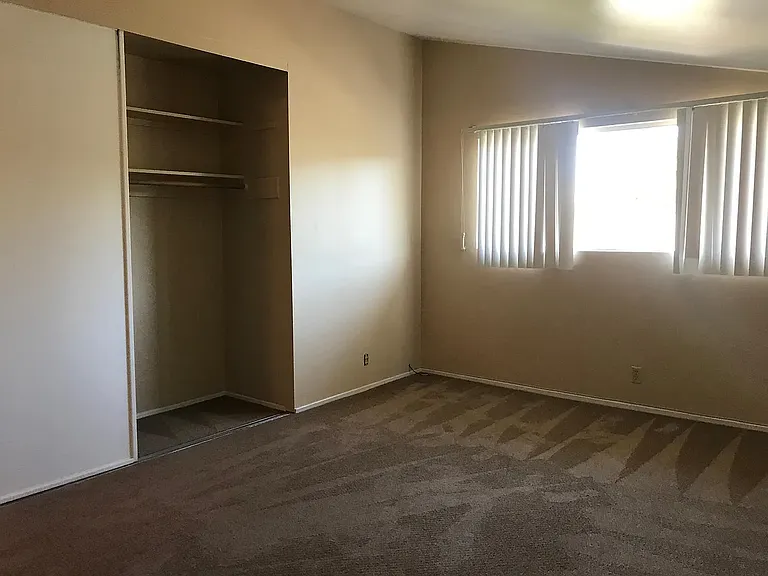 The Lewis — Photo 17