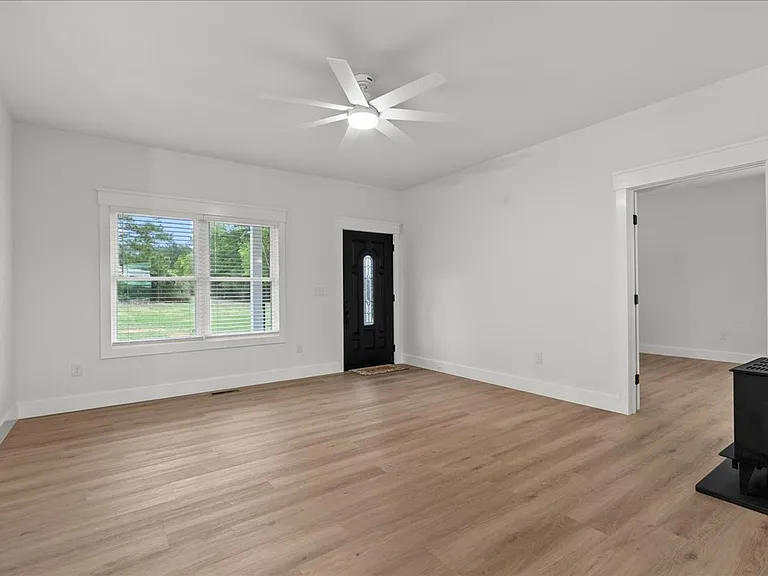 246 Magnolia Dr — Photo 4