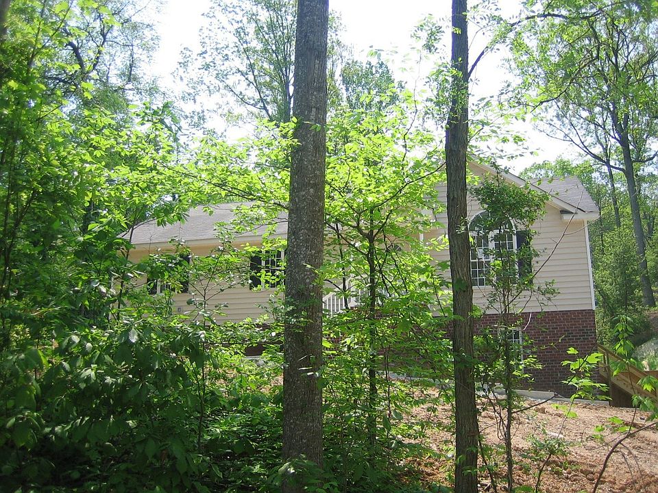 1st image of 9611 Greenleaf Ln