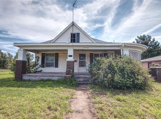 604 South Broadway, Geary, OK 73040