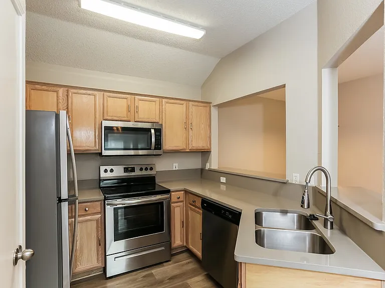 7445 Arbor Hill Dr — Photo 9