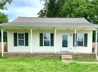 1802 Harbor Dr, Oak Grove, KY 42262