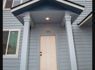 124 W Pleasant Ave, Cashmere, WA 98815