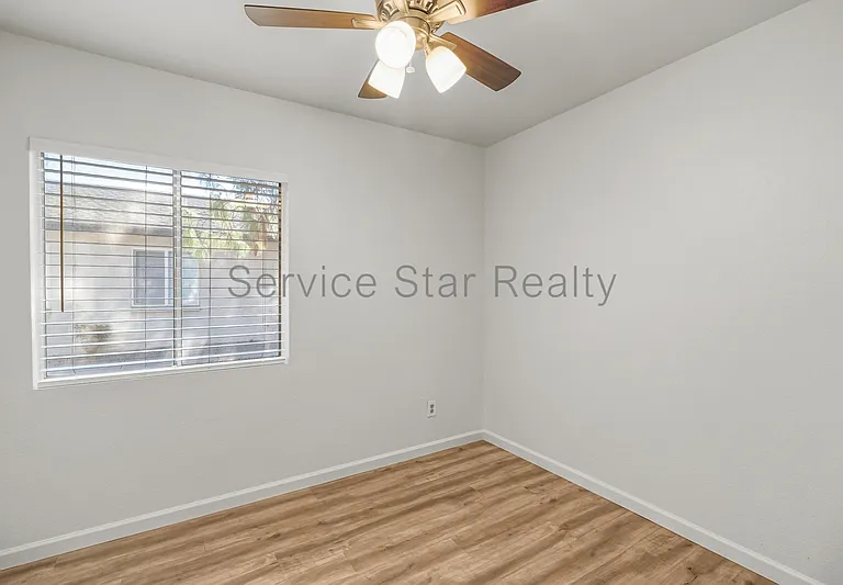 909 W Malibu Dr — Photo 10