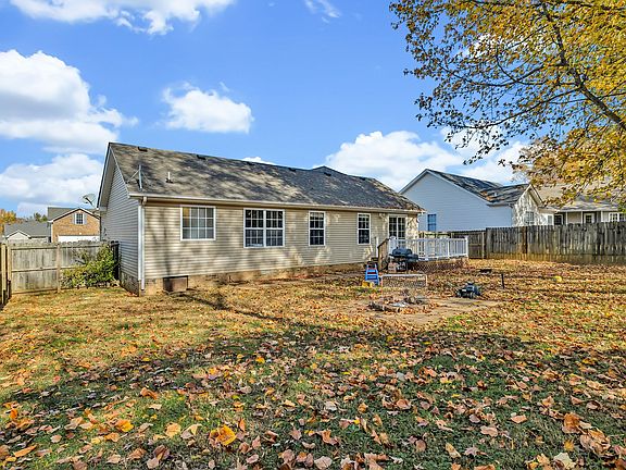 5th image of 445 Piney Dr