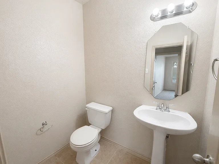 11922 Harristown Dr — Photo 19