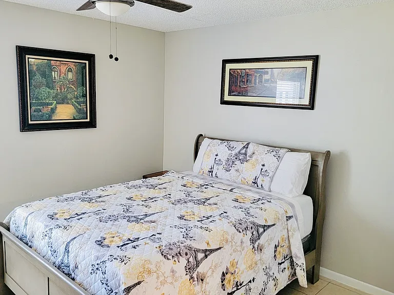 1841 Crystal Grove Dr — Photo 16