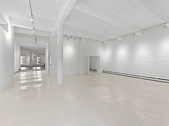 4th image of 136 10th Ave #2