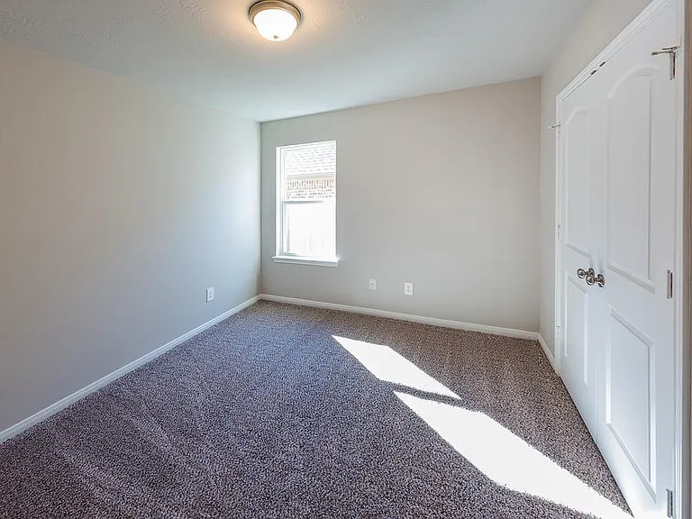 3305 Rolling View Ct — Photo 18
