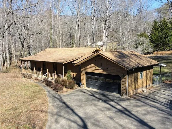 214 Fisher Creek Rd, Sylva, NC 28779