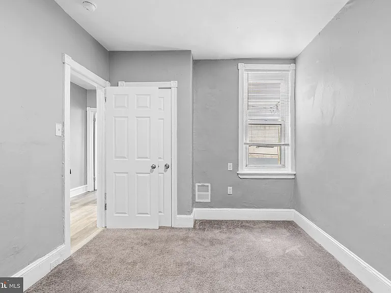 3902 N Fairhill St — Photo 11
