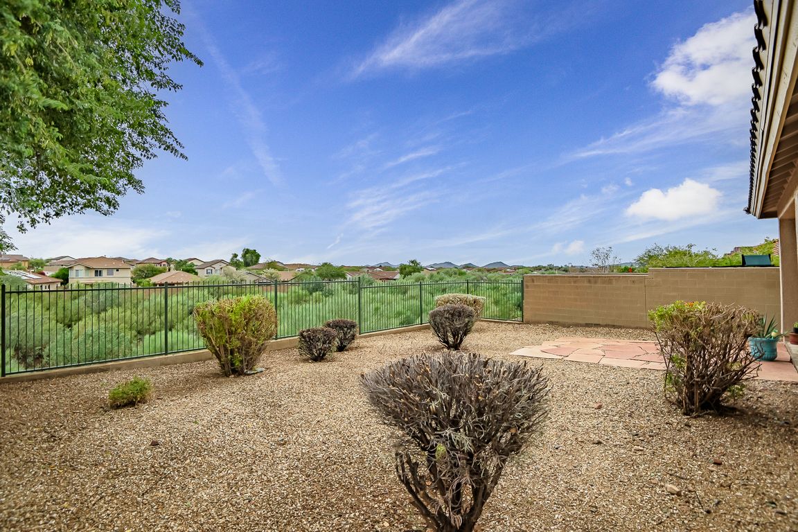 next background image