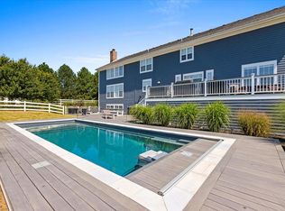 705 Goodman Ct, Barrington, IL 60010