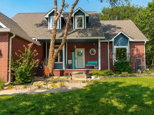 931 S Stagecoach St, Wichita, KS 67230