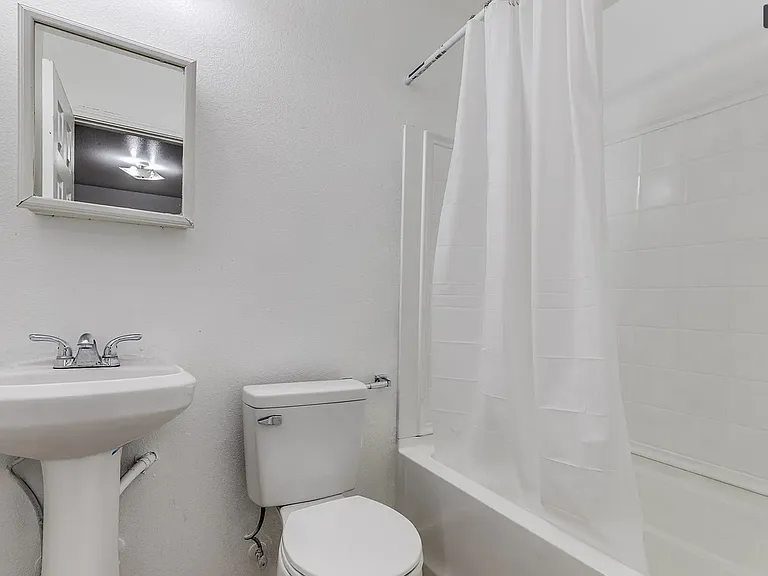 7630 Anson Cir — Photo 9