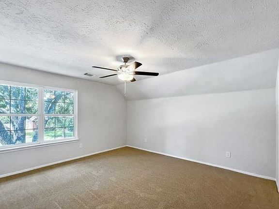 2nd image of 2528 Walnut Grove Ct