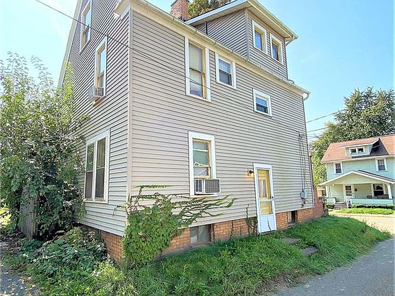 4th image of 804 McGregor Ave NW