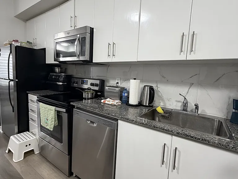 30 Carnation Ave #77 — Photo 11
