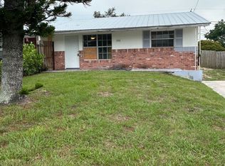 2180 NE Rustic Way, Jensen Beach, FL 34957
