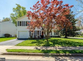 6054 Burnside Landing Dr, Burke, VA