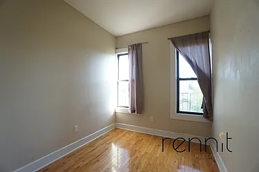 Rented by Rennit Inc.