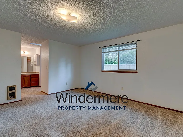 2268 Hastie Lake Rd — Photo 14