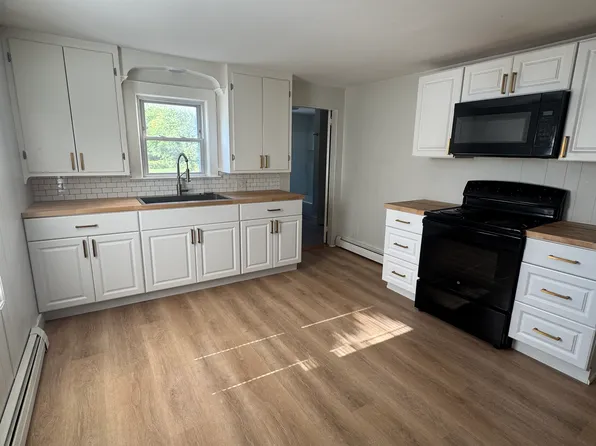 194 Mount Vernon Ave #1, Augusta, ME 04330