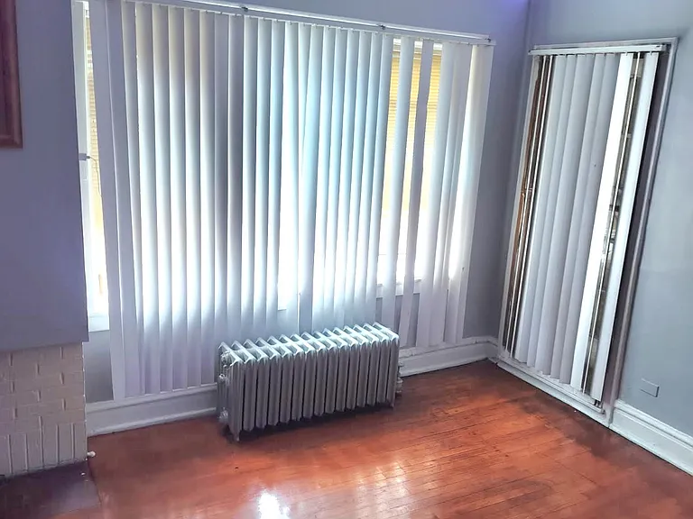 8017 S Maryland Ave #3A — Photo 3