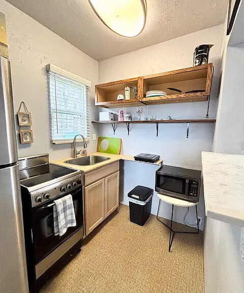 420 Daytona St — Photo 10