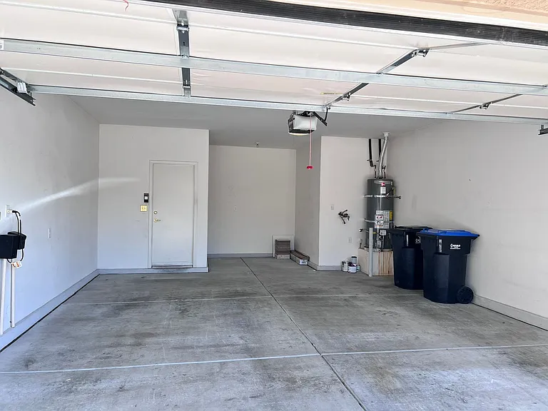 3047 Hickory Valley Rd — Photo 30