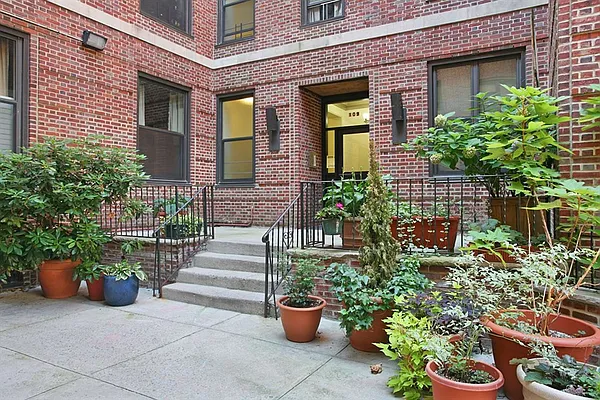 Sold by Corcoran | media 8