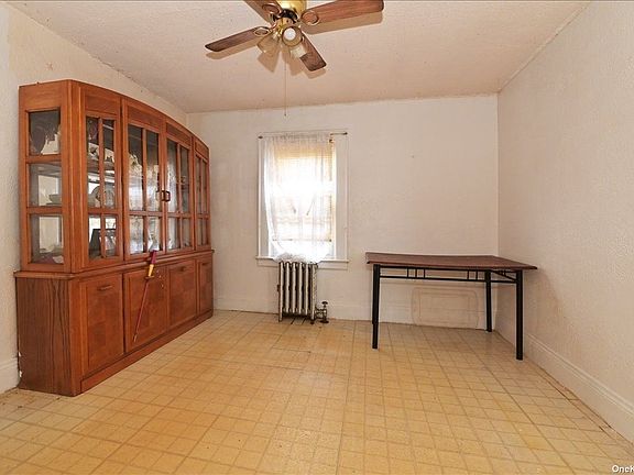 3rd image of 170 Forest Ave