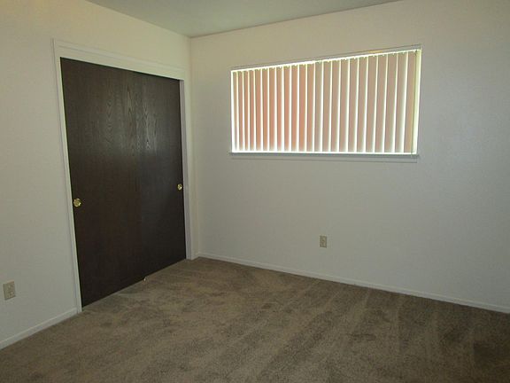 4th image of 8573 Kelley Dr