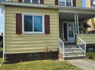 313 1/2 22nd St, Windber, PA 15963